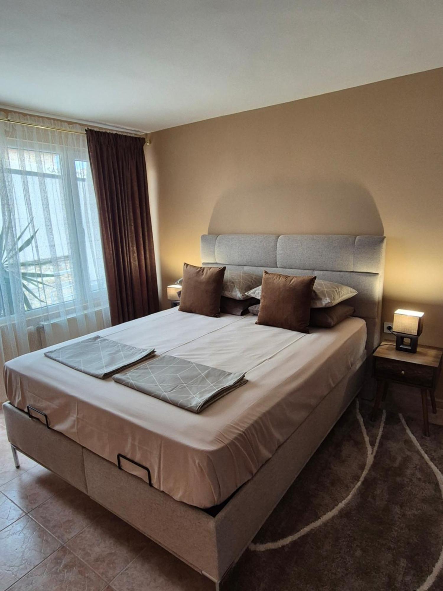 The White House Hotel Nesebar Bagian luar foto